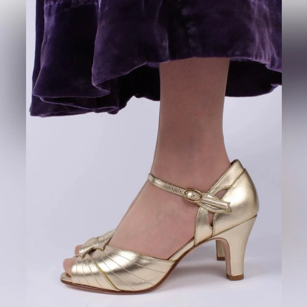 Elegant Leather Evening Shoes Spanish Heels Size 7W Gold 1920’s - Picture 6 of 13